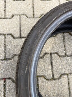 235/35 R19 zimné pneumatiky - 4