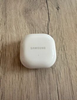 Samsung buds 2 - 4