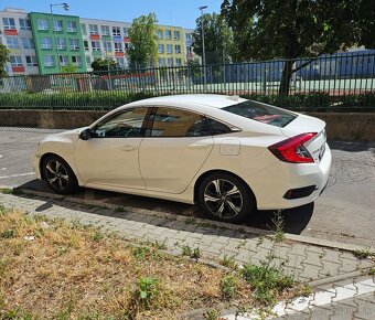 Honda Civic sedan 1.5 Turbo V-TEC Turbo - 4