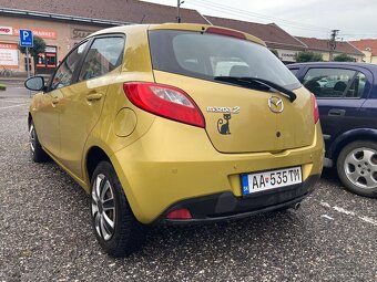 Mazda 2 - 4