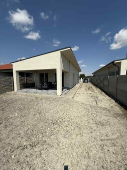 Rodinný dom v obci Trávnik - 4