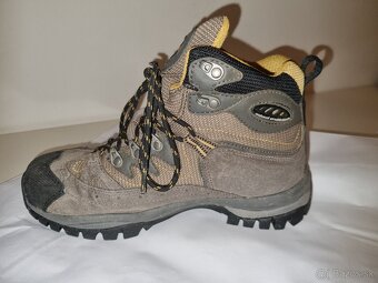 Predám turistické topánky Vibram - 4