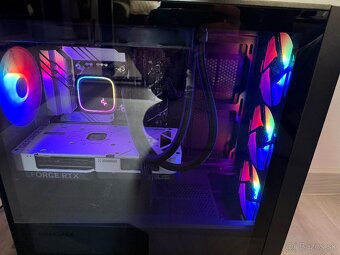 predám herne pc viacej komponentnú asus - 4