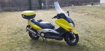 YAMAHA T MAX XP500 - 4