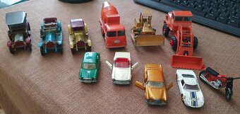 Matchbox autíčka - 4
