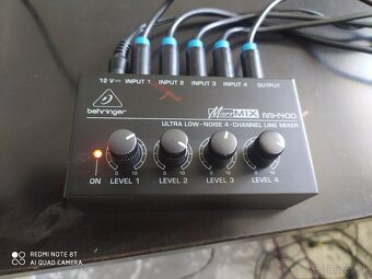 Micro mix Behringer MK-400 + 4 káble Vention - 4