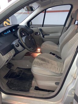 PREDÁM Renault Scenic automat 1,6 2005 - 4