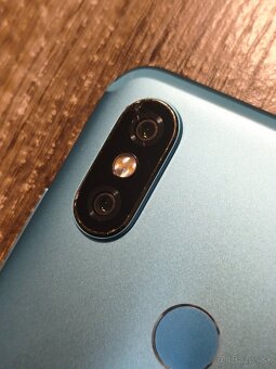 Xiaomi Mi A2 - 4