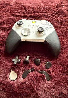 Xbox Elite Series 2 - Core Edition - 4