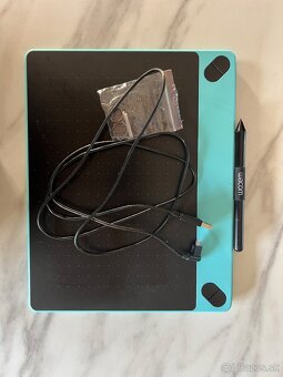 Wacom INTUOS Pen & Touch Tablet - 4