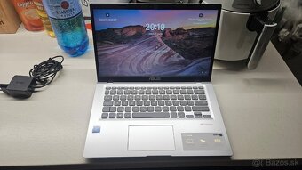 Zachovalý notebook Asus - 4