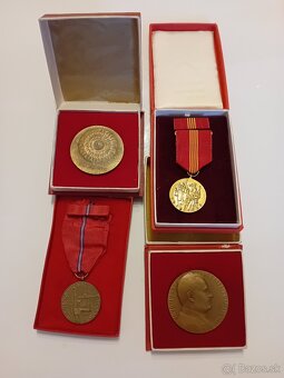 vyznamenanie čssr plaketa - 4