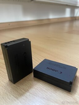 Predám 2x originál batérie + nabijačka CANON - 4