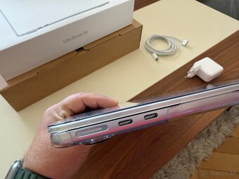 MacBook Air M3 8GB RAM 256GB SSD - 4