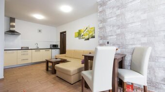 BEŠEŇOVÁ / Predaj apartmánového domu / 2 samostatné jednotky - 4