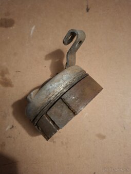 Babetta 210 zadní brzdový štít - 4