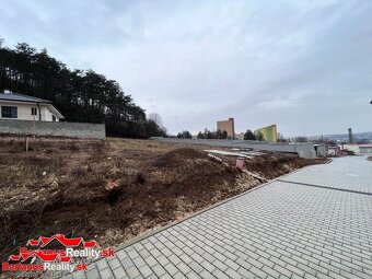BartanusReality - Ponúkame na predaj zaujímavý pozemok na hr - 4