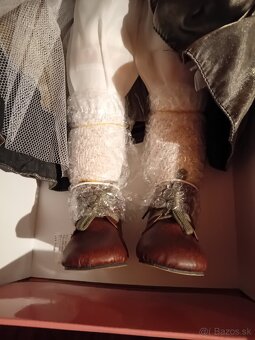 Nerozbalená porcelánová bábika s certifikátom - 4