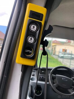 Ford transit 2,4 TDCi,rok 2011, Vyklápač,7miestne - 4