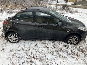 Mazda 2 po nehode - 4