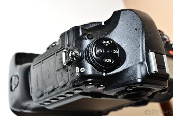 Nikon D850 + Battery Grip ( 58xxx exp.) - 4