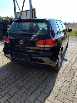 Volkswagen Golf 6 1.4 MPI 69tkm Černá metal - 4
