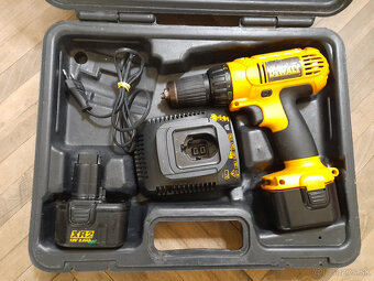 Predam Dewalt DC 727 - 4