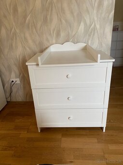 Detská postielka + komoda s prebalovacim pultom - 4