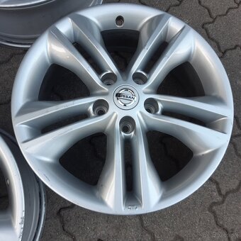 Predam hlinikove disky na Nissan Quashqai 17 zoll - 4