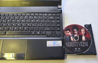 Toshiba Satellite,Intel Core i3-2,40 GHz,8-GB RAM,480 GB SSD - 4