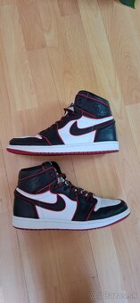 Jordan 1 High OG Bloodline - 4