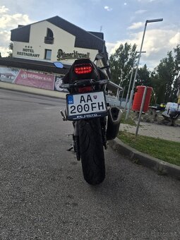 Honda hornet 750, rok 2024 - 4