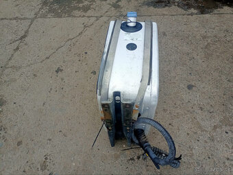 MAN TGA TGX TGS nádrž AD blue - 4