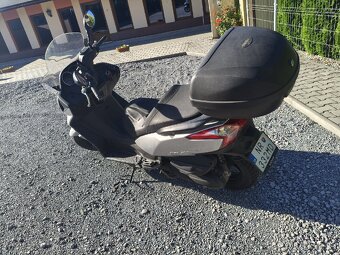 Kymco Downtown 125i - 4