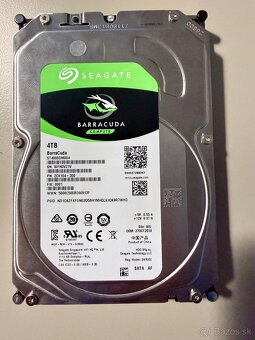 Predám pevne disky Seagate a Wester Digital - 4