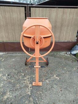 Stavebná miešačka HECHT - 4