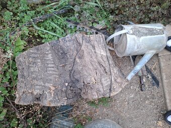 ČEREŠNOVÉ DREVO,NAREZANE NA PLATY KUS/30 EUR - 4