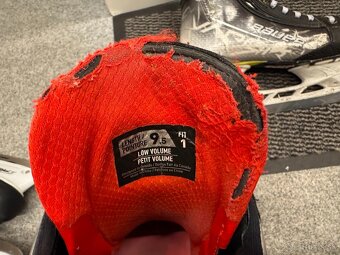 BRUSLE BAUER HYPERLITE , vel. 45/9,5 fit 1 - 4