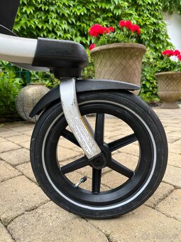THULE Urban Glide 2 - 4