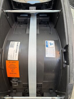 Autosedačka Cybex atom M so základňou Cybex Base M - 4