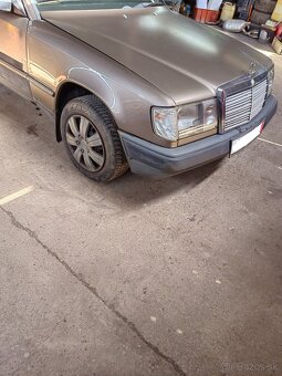 Mercedes W124 - 4