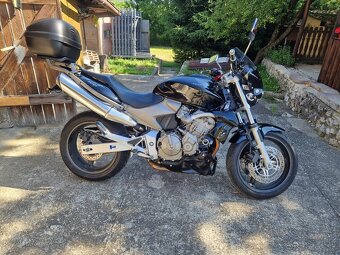 HONDA Hornet CB600F - 4