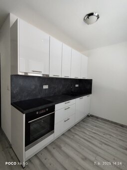 2 izbový, priestranný byt - 4