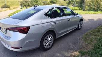 Predám Škoda Octavia style dsg 2.0 TDI - 4