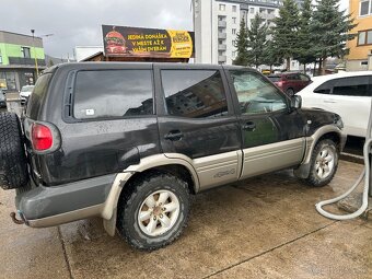 Nissan terrano - 4