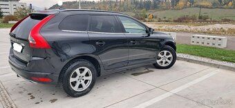 VOLVO XC60 - 4
