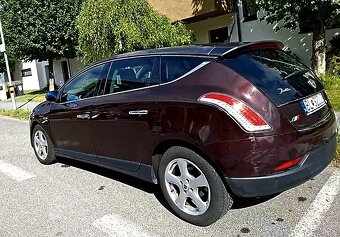 Lancia Delta 3 2,0 121kW M6 r09 321tis - 4