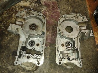 Bloky motora, hlava kryt spojky CZ 125 453, 473 - 4