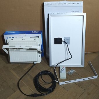 LED reflektor lampa 100W so samostatným solárnym panelom - 4