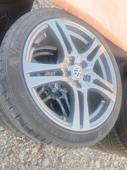 225/40R18 5x112 - 4